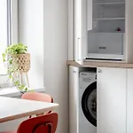 Lägenhet Modern 1br Free Parking Fast Wi-fi *