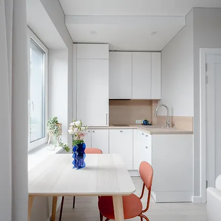 Modern 1br Free Parking Fast Wi-fi Appartement *
