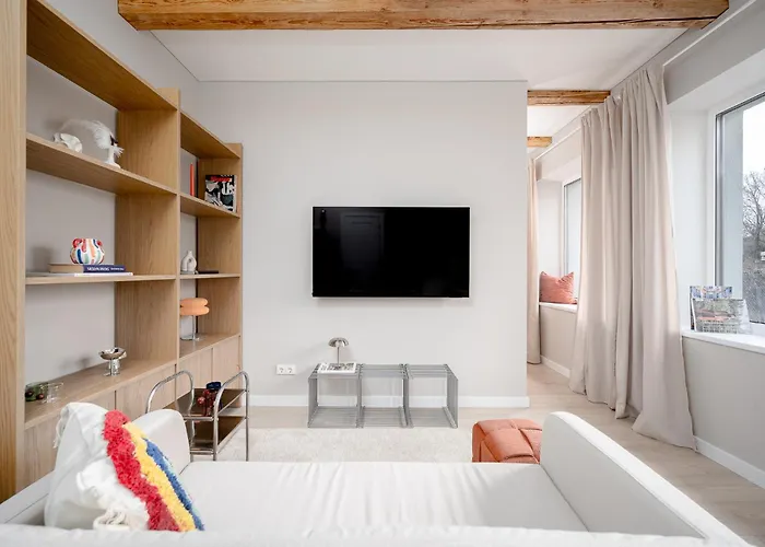 Modern 1br Free Parking Fast Wi-fi Apartment