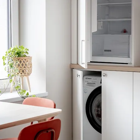 Апартаменты Modern 1br Free Parking Fast Wi-fi *
